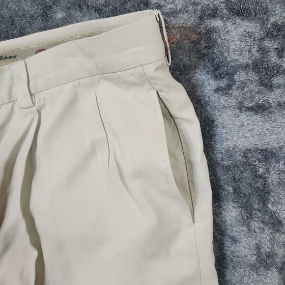 Tommy Bahama Shorts Mens 44 Beige Silk Chino Pants Golf Outdoor Beach Summer EUC - Picture 2 of 6